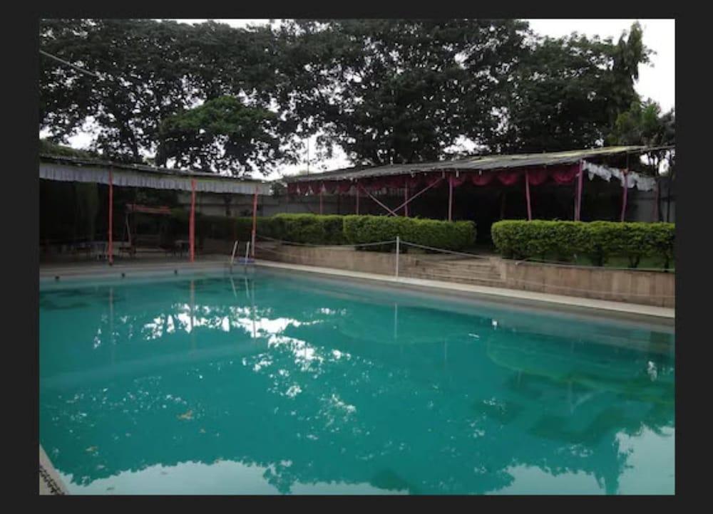 เดอะ ไพรด์ โฮเต็ล นาคปุระ Hotel ภายนอก รูปภาพ