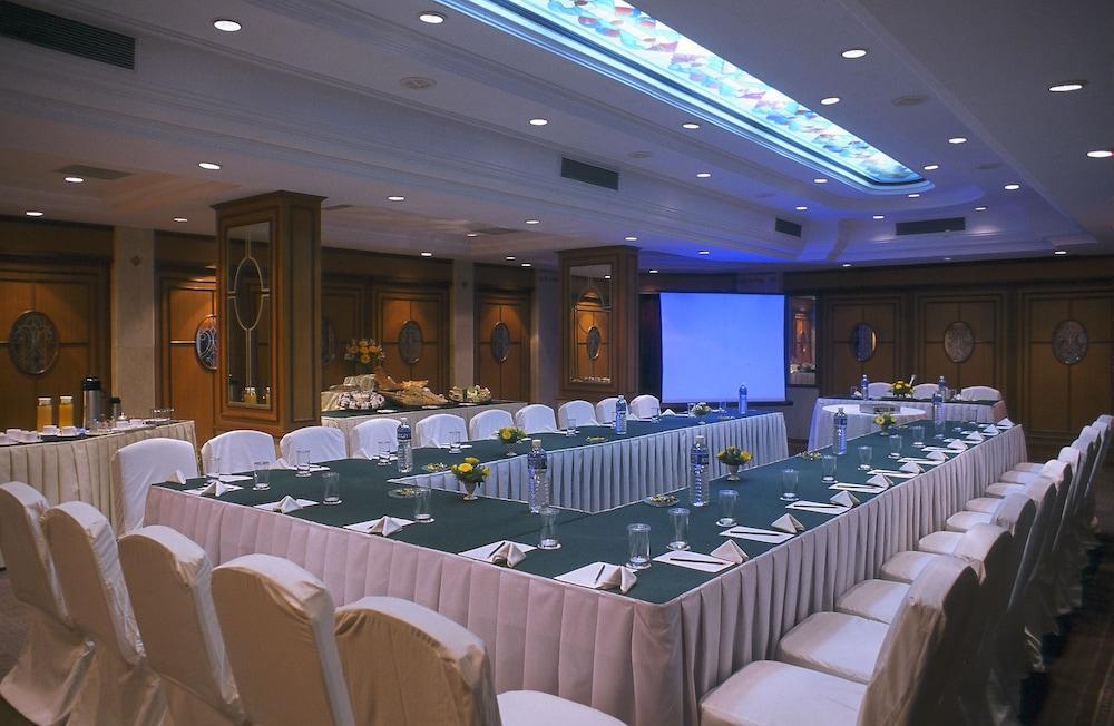 เดอะ ไพรด์ โฮเต็ล นาคปุระ Hotel ภายนอก รูปภาพ