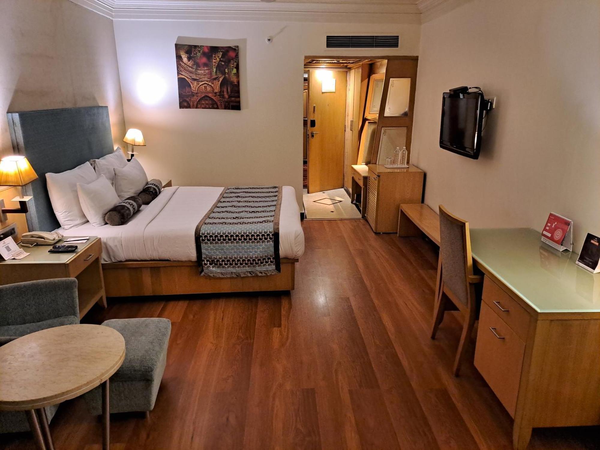 เดอะ ไพรด์ โฮเต็ล นาคปุระ Hotel ภายนอก รูปภาพ